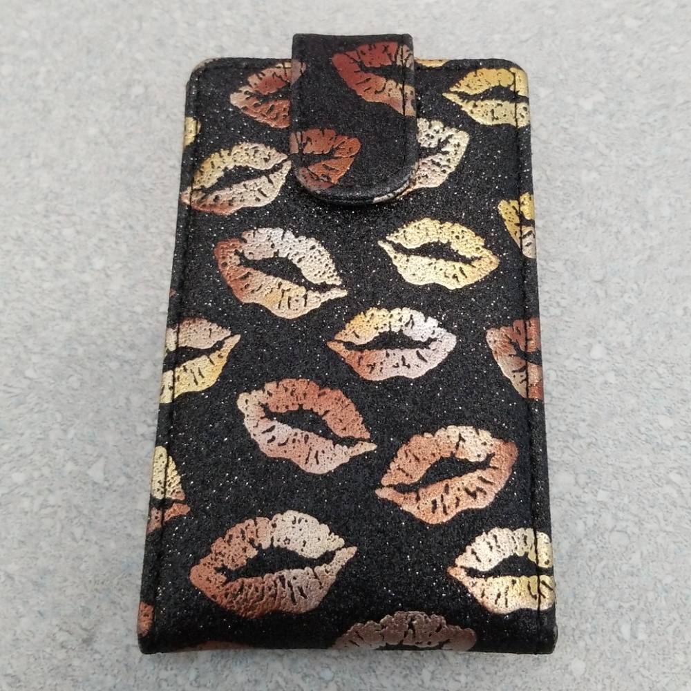 (NEW) Lipstick Case Black w/RoseGold Lip Design